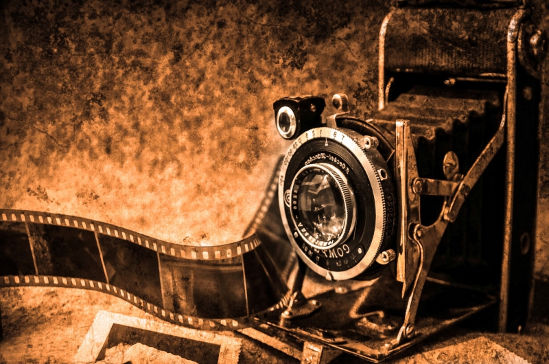 photographe-LE BAR SUR LOUP-min_light-wood-night-camera-photography-vintage-1245236-pxhere.com